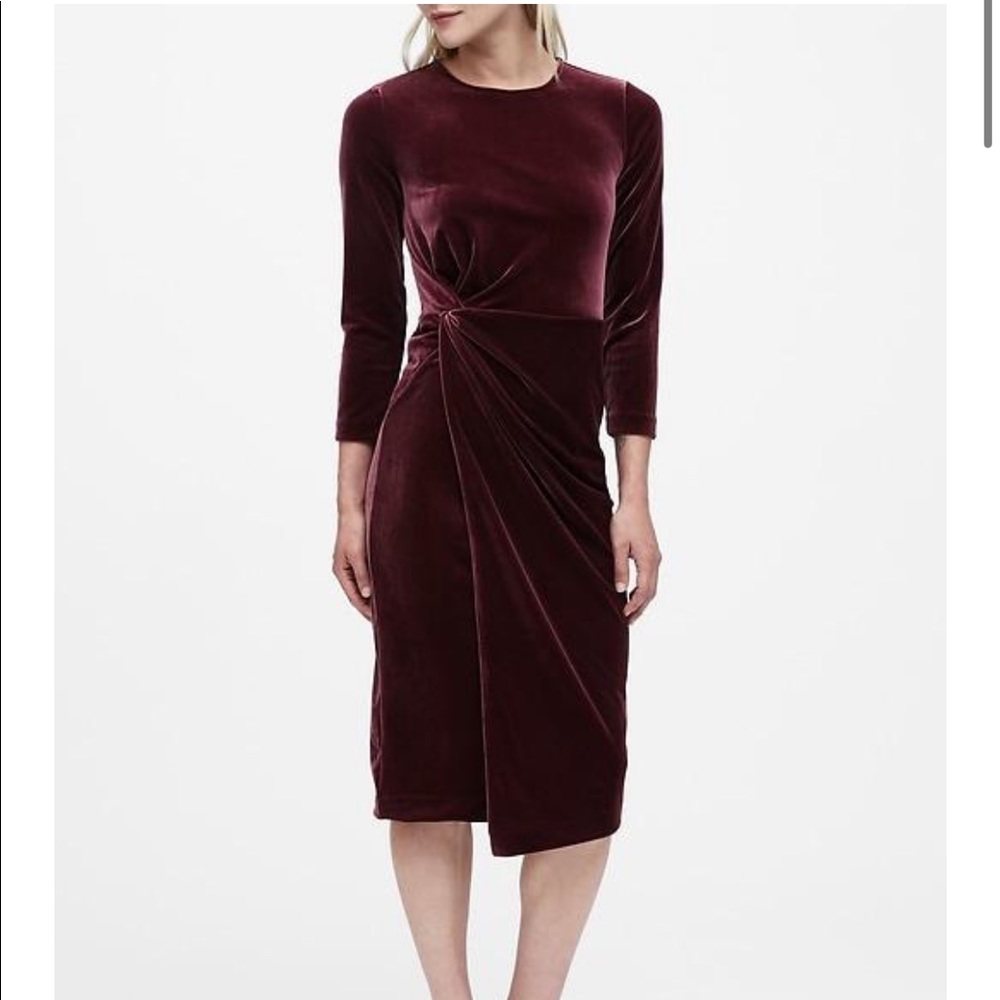 Banana Republic Burgundy Velvet Twist Sheath Dress